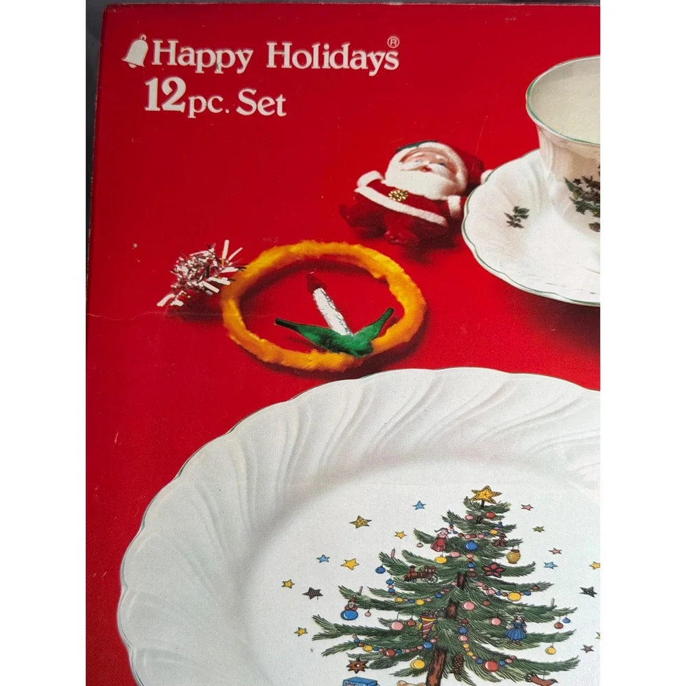 VINTAGE Nikko Happy Holidays Dinnerware Set 12pc White GOOD